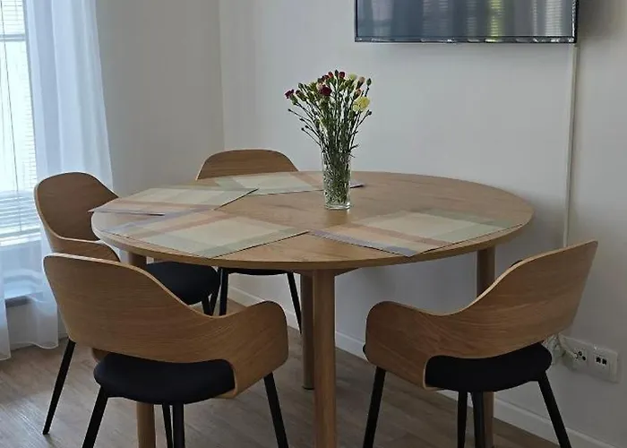 In Quiet Location Near The Center * Pressburg